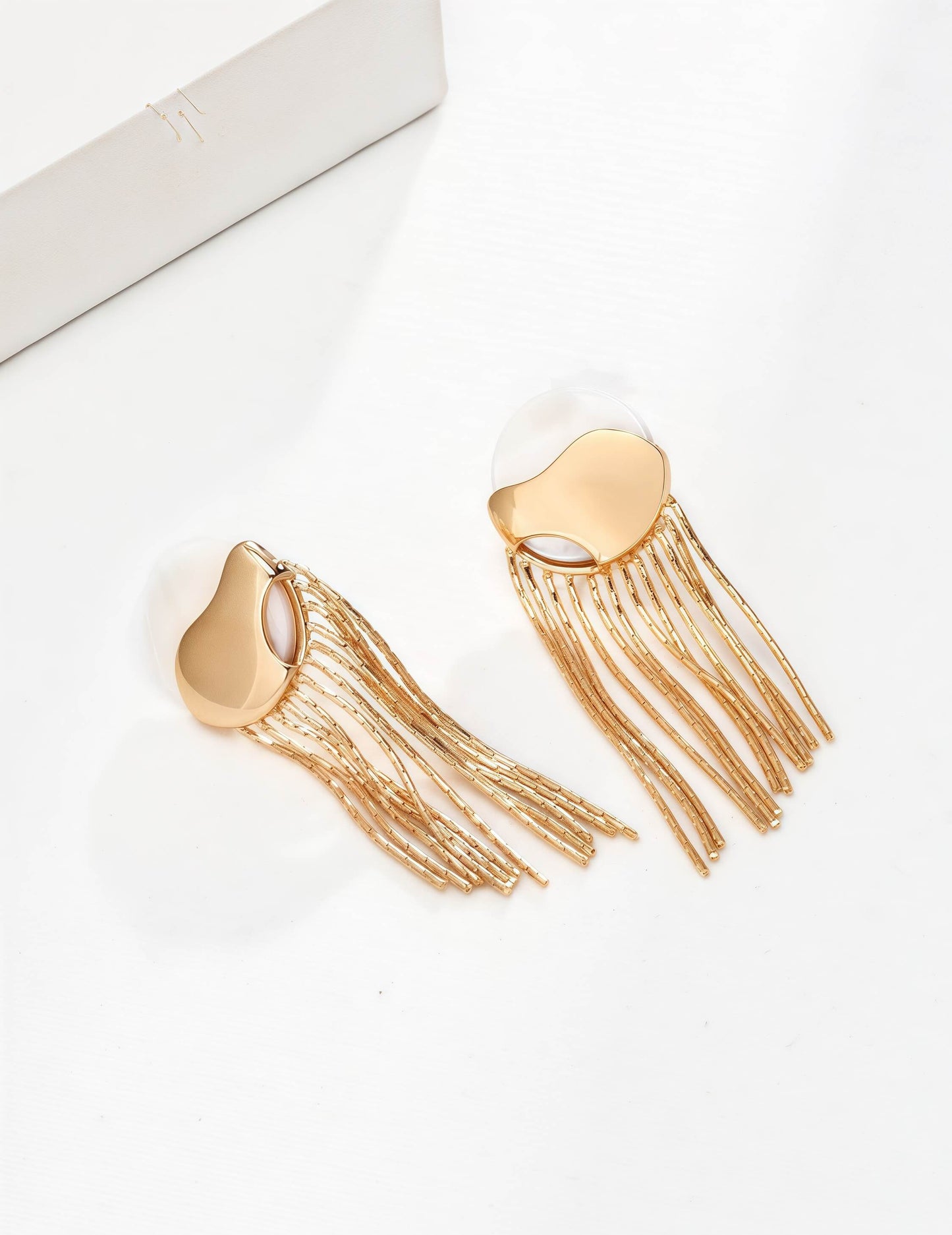 Minimal Shell Earrings in S925 Sterling Silver