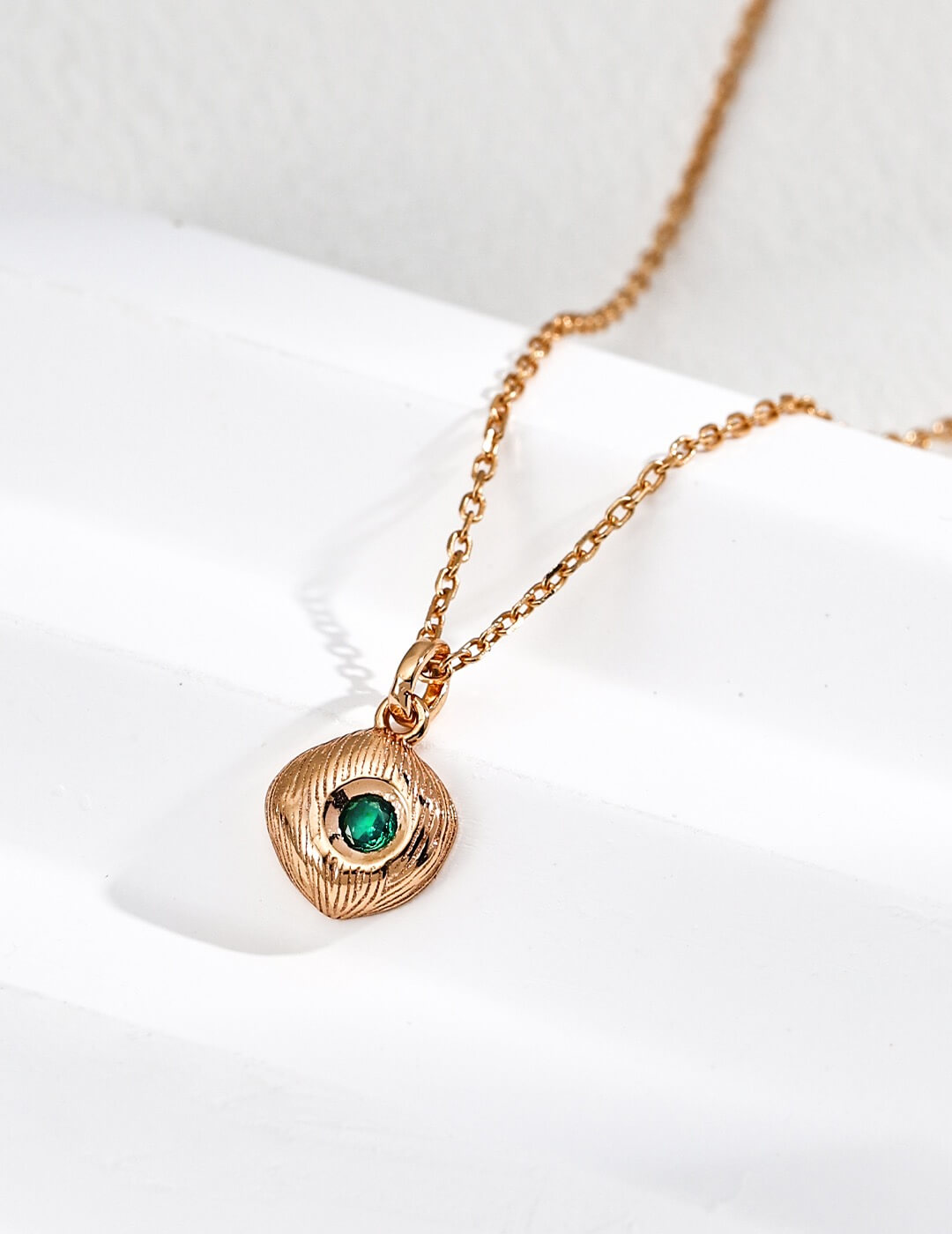 Vintage Matte Green Zircon Pendant Necklace