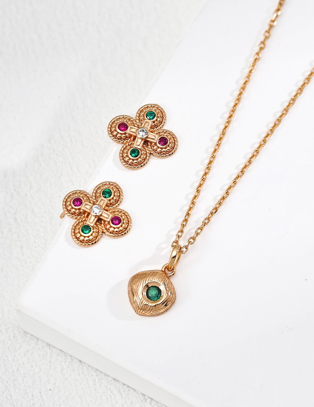 Vintage Matte Green Zircon Pendant Necklace