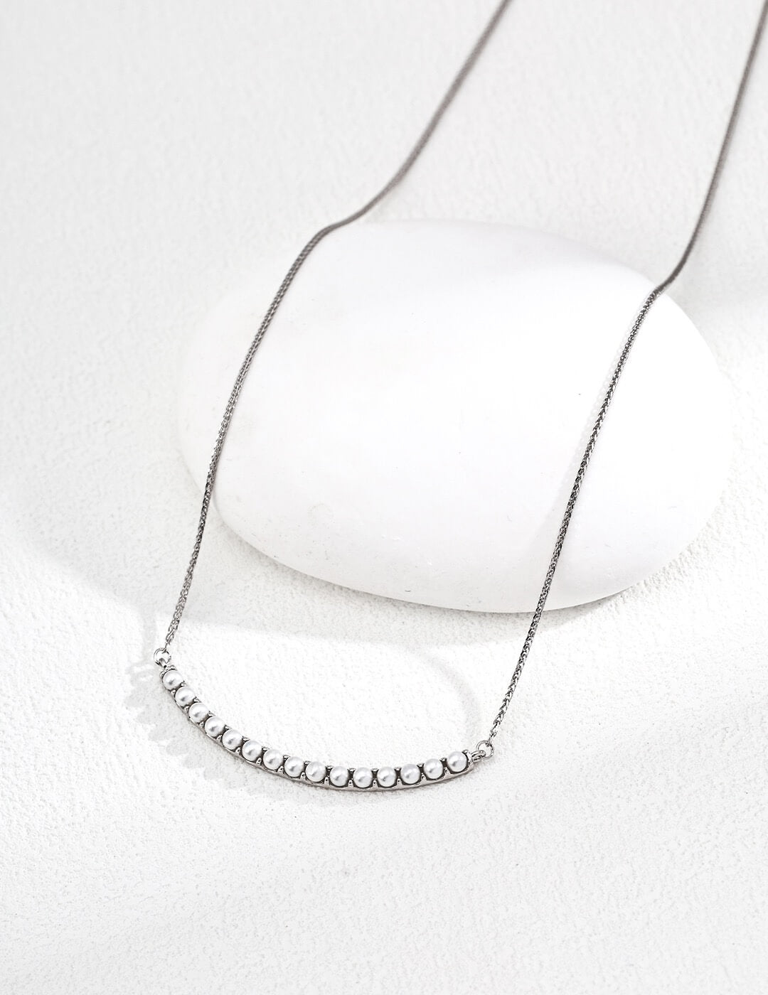 Minimalist Natural Pearl Necklace