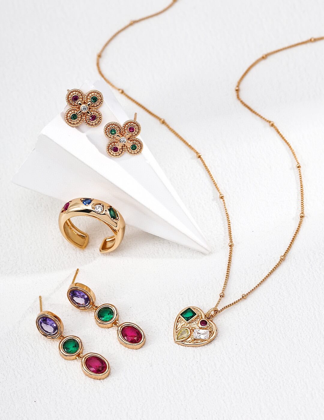 Trendy Vintage Zircon Earrings