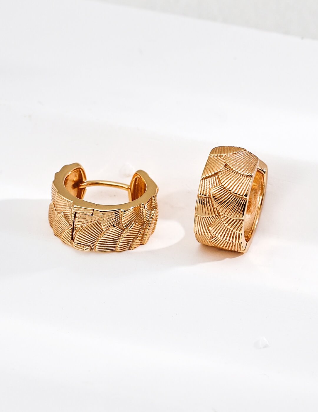 Engraved Sterling Silver Vintage Earrings in Gold-Plated S925