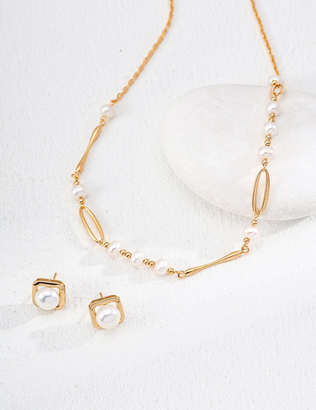 Minimalist Natural Pearl Necklace, Gold-Plated S925 Silver